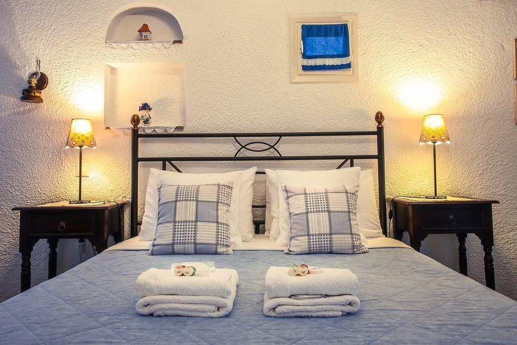 Aparthotel Saint Louis Ándros Exteriér fotografie