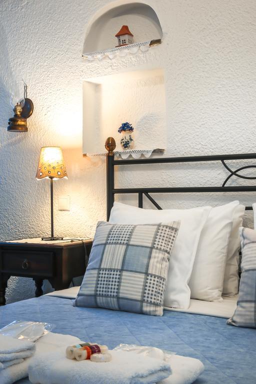 Aparthotel Saint Louis Ándros Exteriér fotografie
