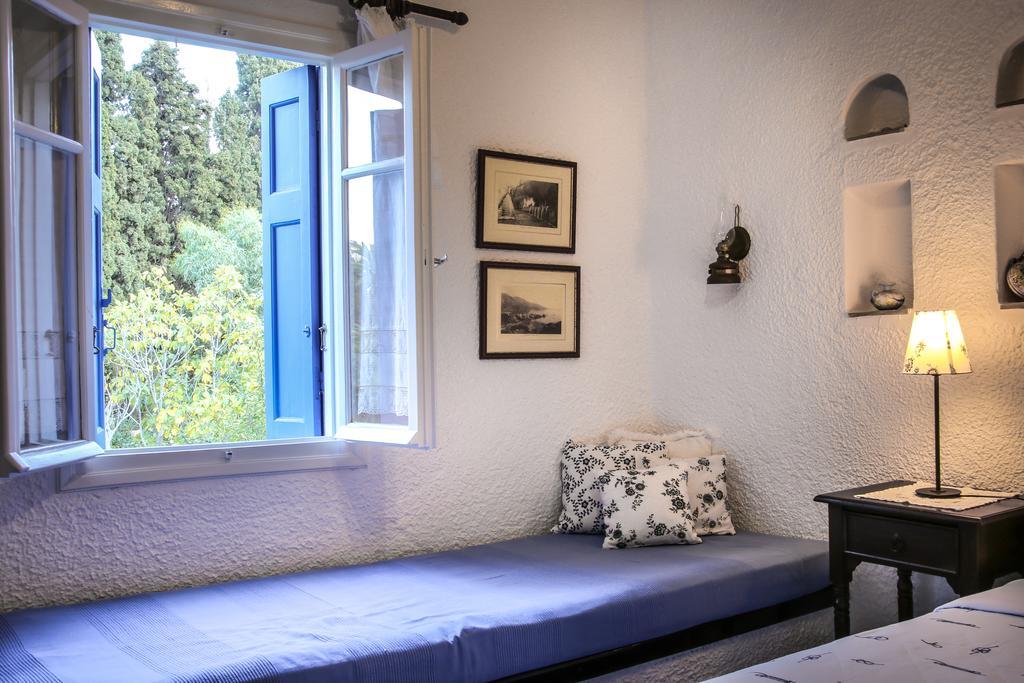 Aparthotel Saint Louis Ándros Exteriér fotografie
